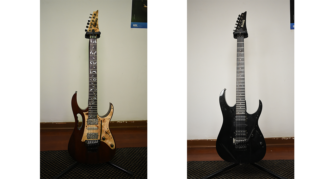 2 guitars B